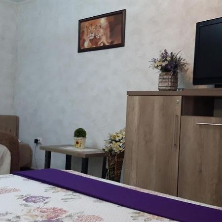 Apartment On Kamyanetskaya Street Khmelʼnytsʼkyy Exterior foto